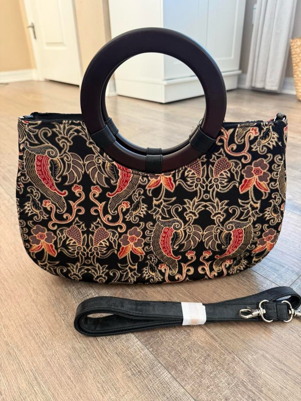 Stein Mart Vintage Batik Floral Handbag with Wood Ring Handles
